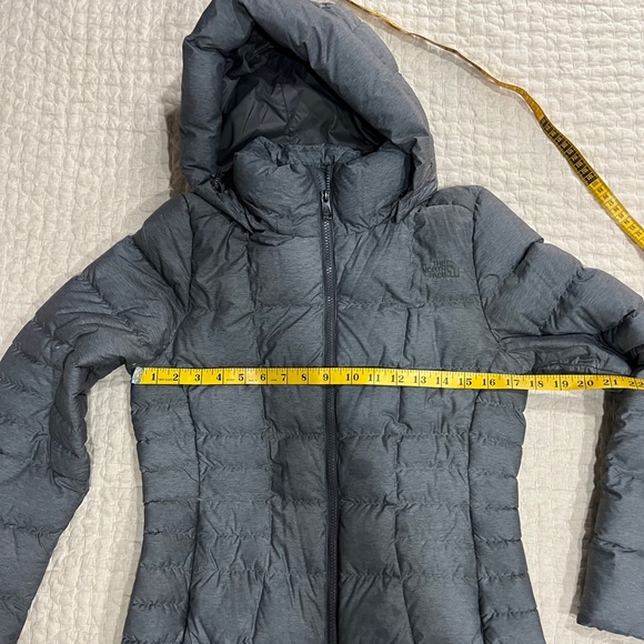 North Face Women’s Insulated/Puffer/Down Long Knee Length Coat - Picture 6 of 11